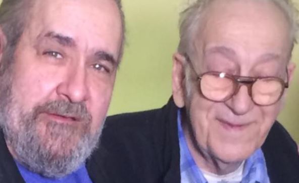 Nakon 50 godina braka u stvarima preminule žene pronašao je pismo koje je decenijama krila od njega: Ono što je pročitao slomilo mu je srce, a onda sledi šok obrt - content image