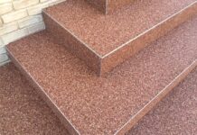 Prekrijte stare pločice na terasi kamenim tepihom i istražite najnoviji trend podova za balkone i stubišta Prekrijte stare pločice na terasi kamenim tepihom i istražite najnoviji trend podova za balkone i stubišta - featured image