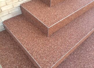 Prekrijte stare pločice na terasi kamenim tepihom i istražite najnoviji trend podova za balkone i stubišta Prekrijte stare pločice na terasi kamenim tepihom i istražite najnoviji trend podova za balkone i stubišta - featured image