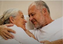 Da li su intimni odnosi važni i nakon 58. godine? Ovo je istina o kojoj se rijetko govori Da li su intimni odnosi važni i nakon 58. godine? Ovo je istina o kojoj se rijetko govori - featured image